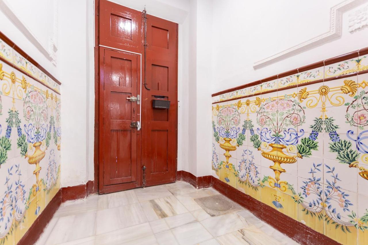 Sanders Lavender - Delightful Two-Bedroom Apartment Downtown Μάλαγα Εξωτερικό φωτογραφία