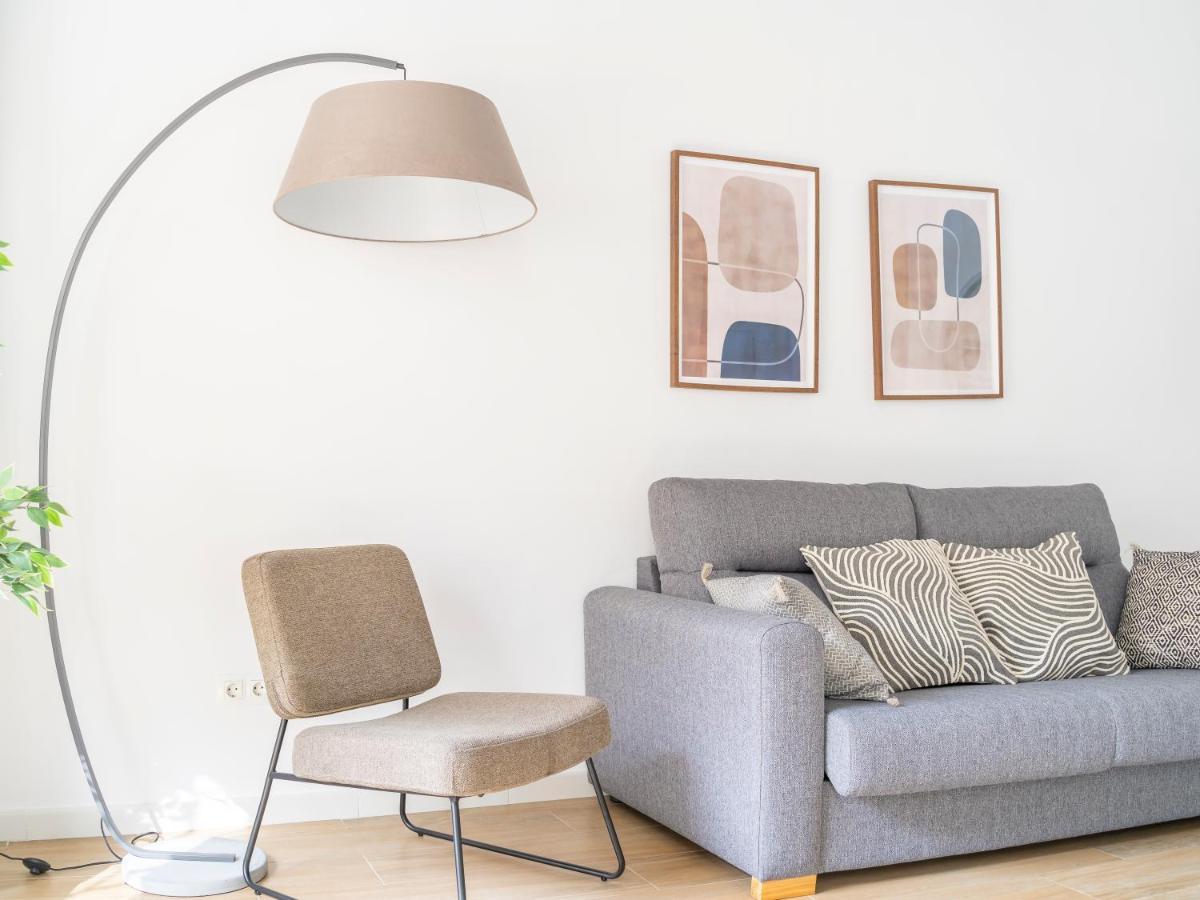 Sanders Lavender - Delightful Two-Bedroom Apartment Downtown Μάλαγα Εξωτερικό φωτογραφία